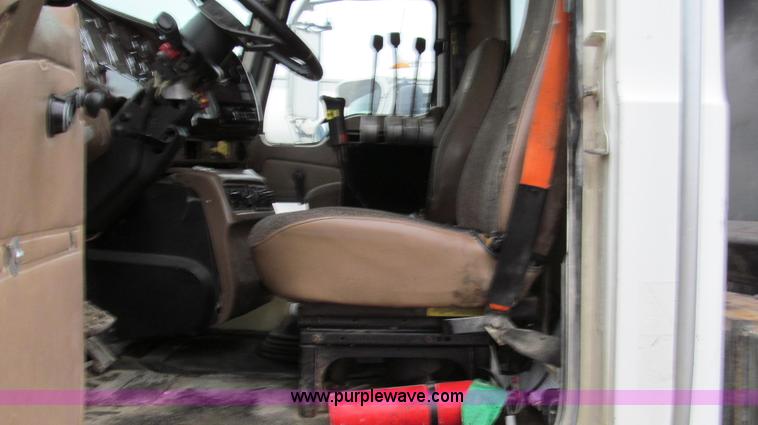 image for item G2162 2003 Mack CV713 waste disposal dump truck