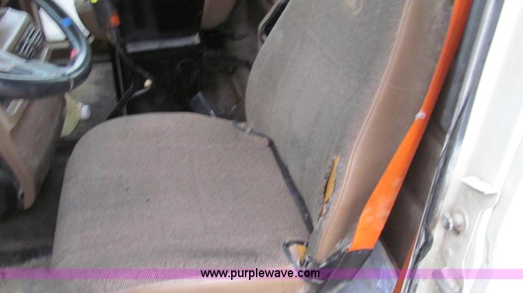 image for item G2162 2003 Mack CV713 waste disposal dump truck