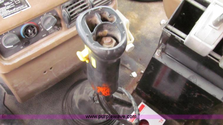 image for item G2162 2003 Mack CV713 waste disposal dump truck