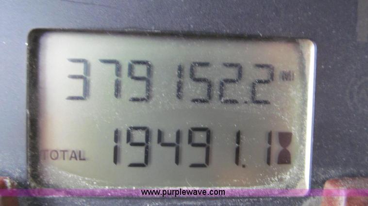 image for item G2162 2003 Mack CV713 waste disposal dump truck