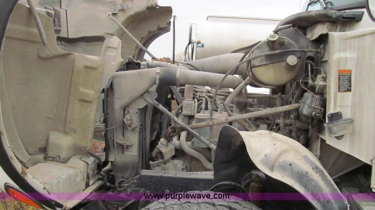 image for item G2162 2003 Mack CV713 waste disposal dump truck