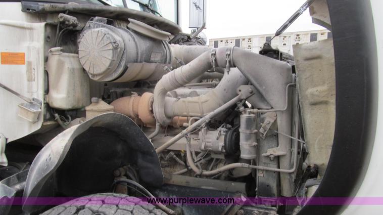 image for item G2162 2003 Mack CV713 waste disposal dump truck