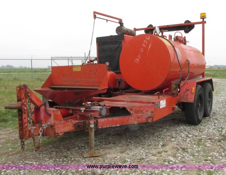 image for item G9208 2001 Duraco 125DJT Dura Patcher asphalt patcher