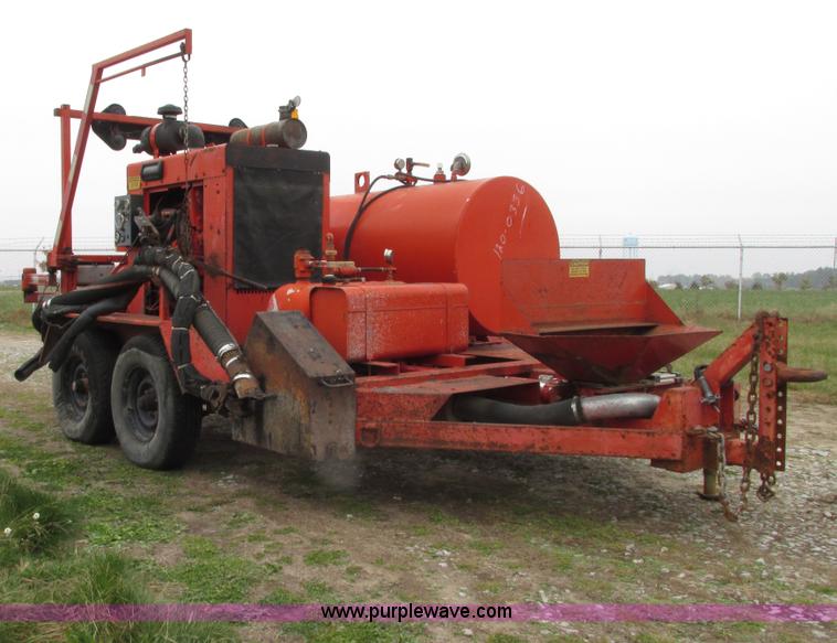 image for item G9208 2001 Duraco 125DJT Dura Patcher asphalt patcher