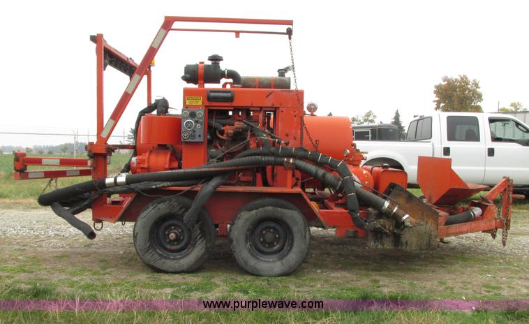 image for item G9208 2001 Duraco 125DJT Dura Patcher asphalt patcher