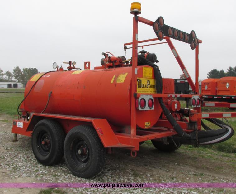 image for item G9208 2001 Duraco 125DJT Dura Patcher asphalt patcher