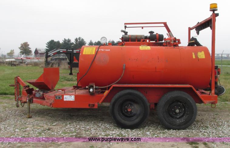 image for item G9208 2001 Duraco 125DJT Dura Patcher asphalt patcher