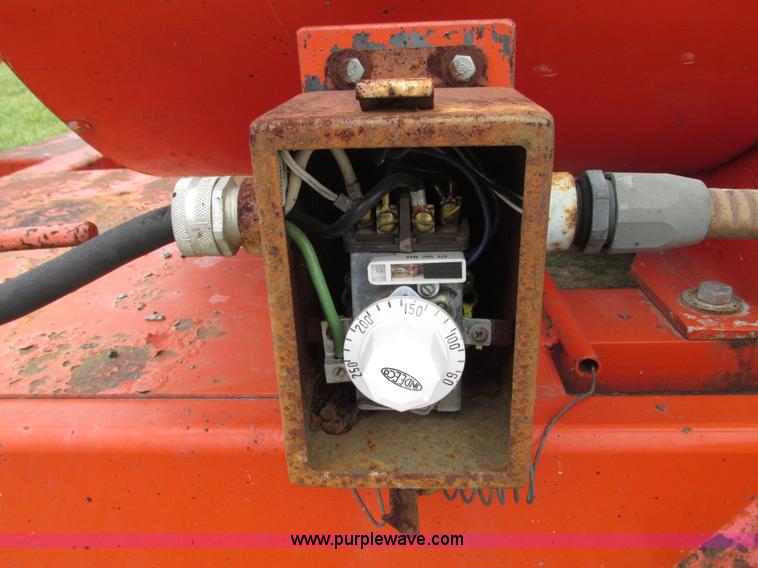 image for item G9208 2001 Duraco 125DJT Dura Patcher asphalt patcher