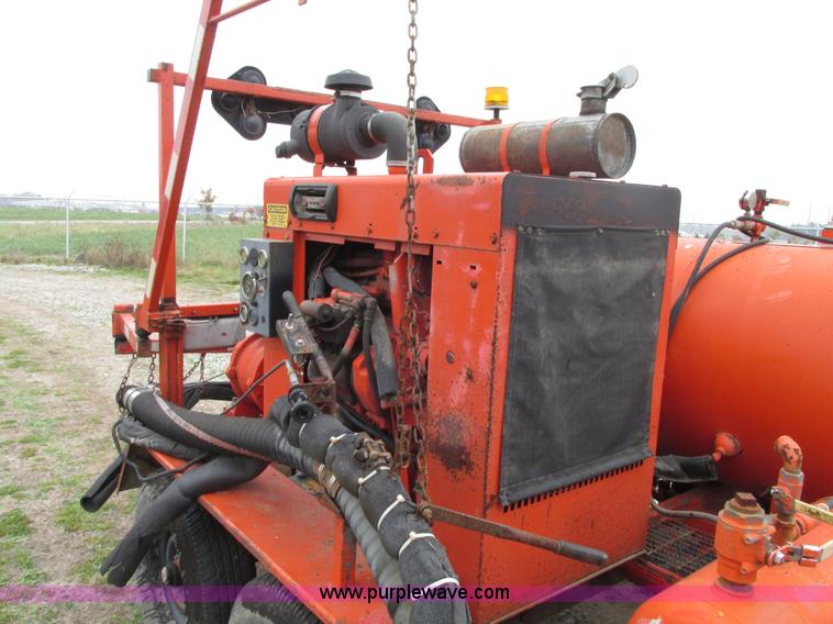 image for item G9208 2001 Duraco 125DJT Dura Patcher asphalt patcher