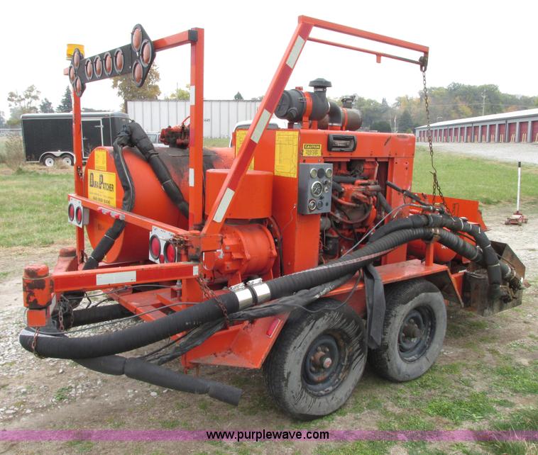 image for item G9208 2001 Duraco 125DJT Dura Patcher asphalt patcher