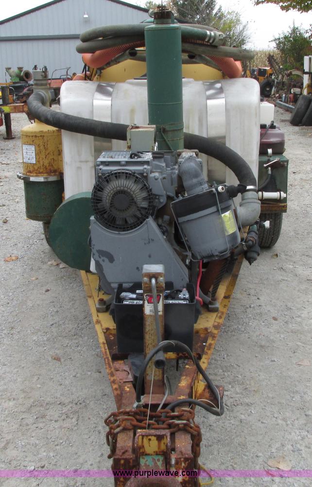 image for item G9210 1999 Ring-o-matic jet vacuum trailer