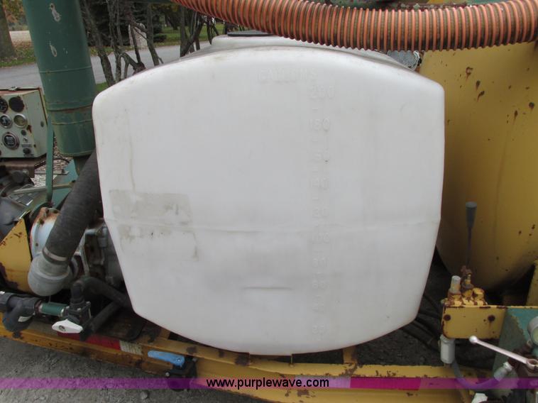 image for item G9210 1999 Ring-o-matic jet vacuum trailer