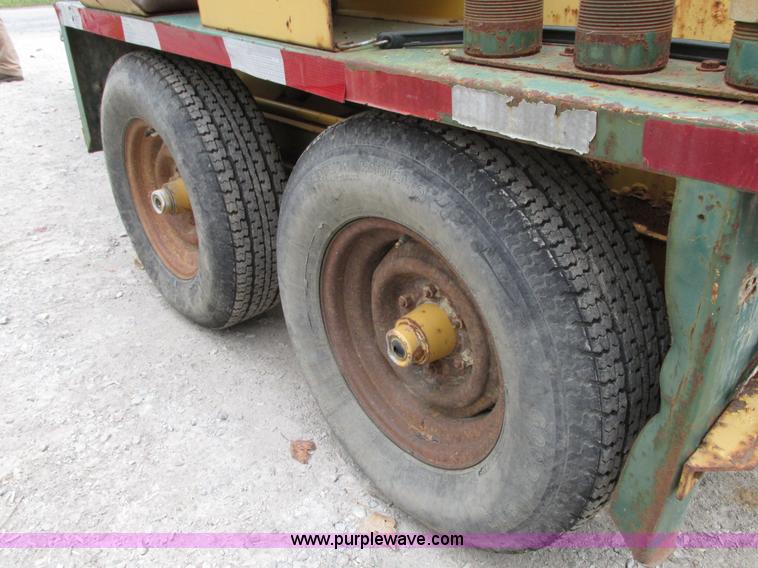 image for item G9210 1999 Ring-o-matic jet vacuum trailer