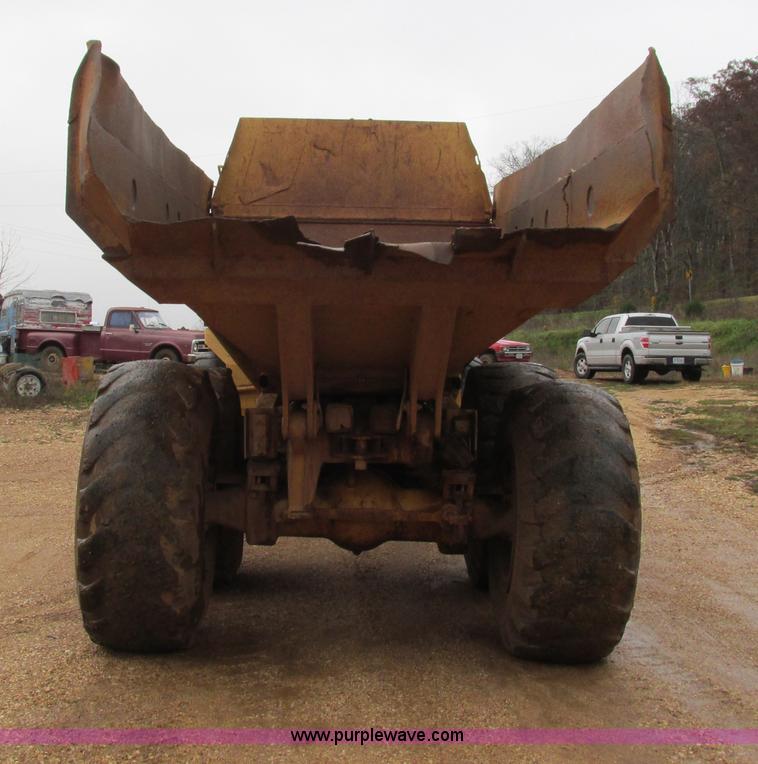 image for item G9396 Caterpillar D250D haul truck