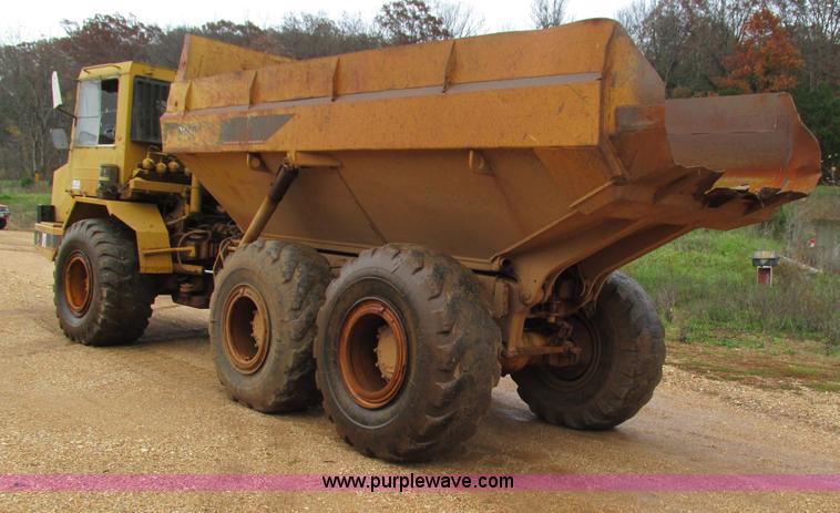 image for item G9396 Caterpillar D250D haul truck