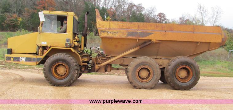 image for item G9396 Caterpillar D250D haul truck