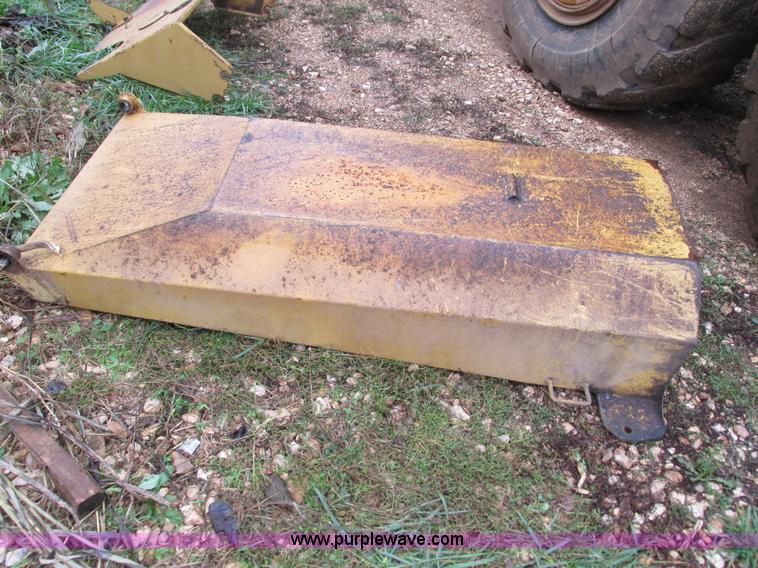 image for item G9396 Caterpillar D250D haul truck