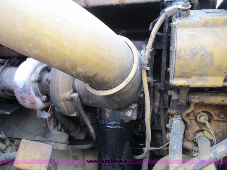 image for item G9396 Caterpillar D250D haul truck