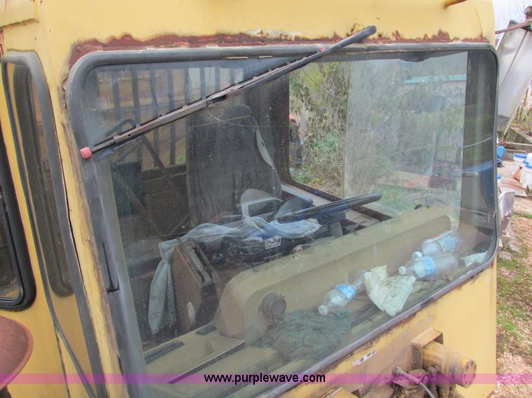 image for item G9396 Caterpillar D250D haul truck