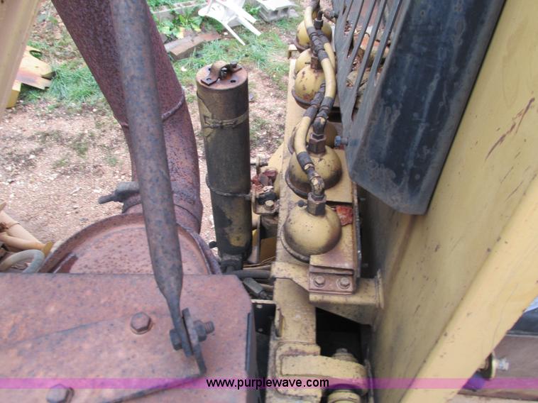 image for item G9396 Caterpillar D250D haul truck