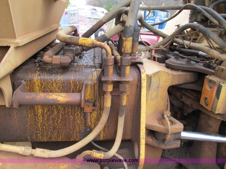 image for item G9396 Caterpillar D250D haul truck