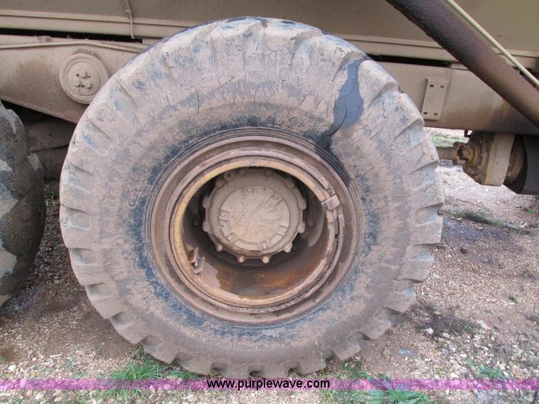 image for item G9396 Caterpillar D250D haul truck