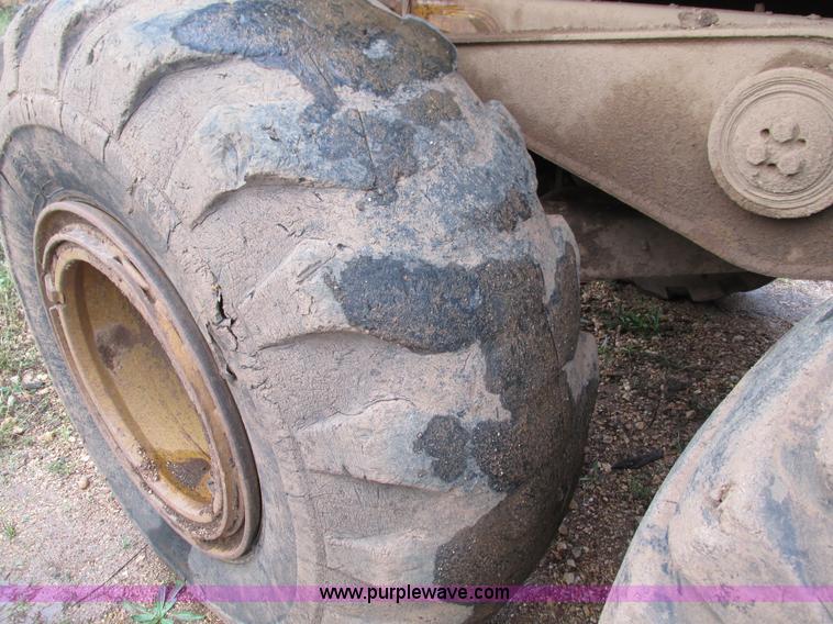 image for item G9396 Caterpillar D250D haul truck