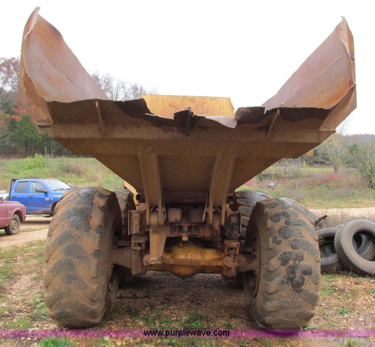 image for item G9396 Caterpillar D250D haul truck