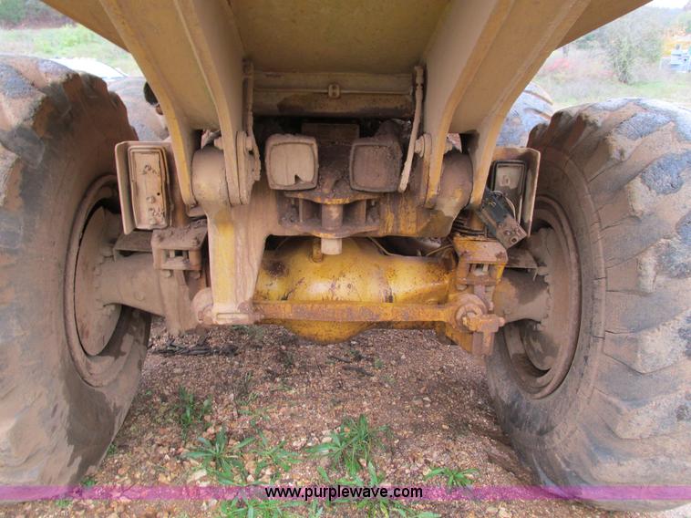 image for item G9396 Caterpillar D250D haul truck