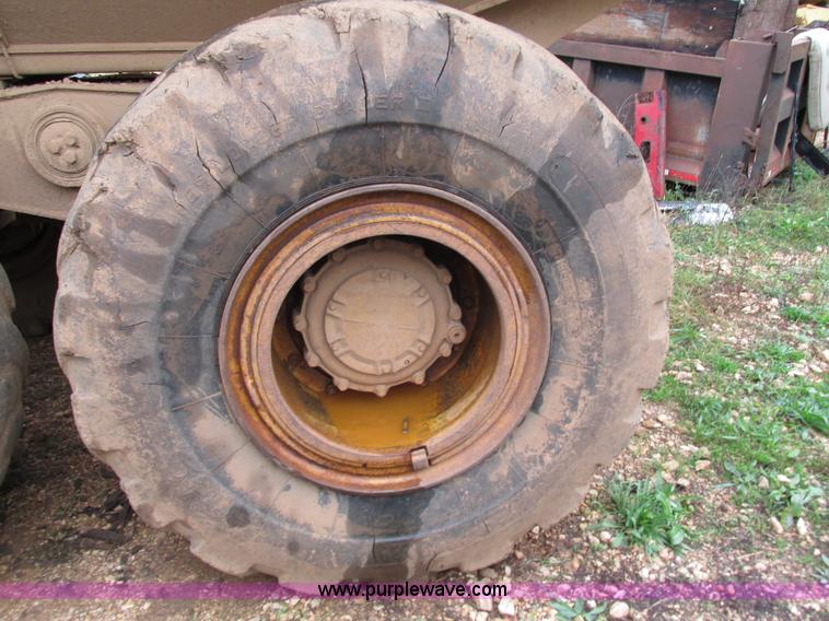 image for item G9396 Caterpillar D250D haul truck