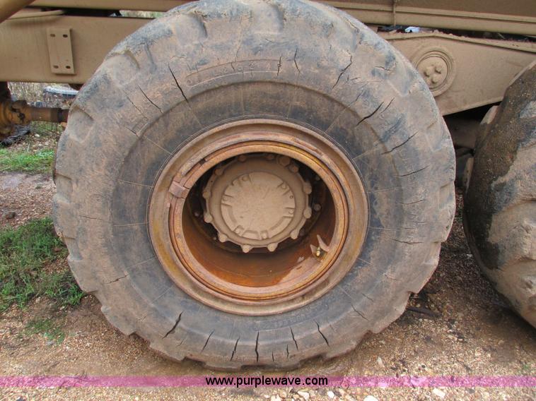 image for item G9396 Caterpillar D250D haul truck