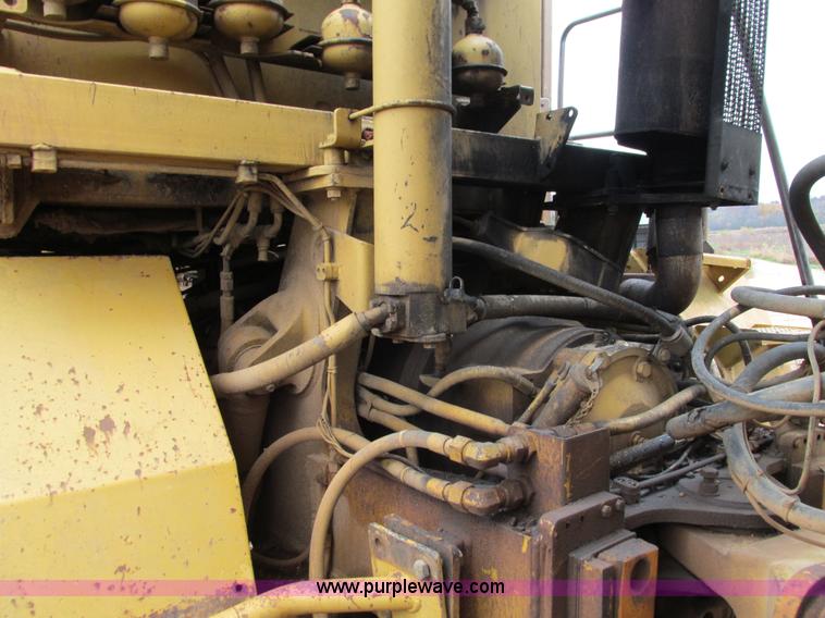 image for item G9396 Caterpillar D250D haul truck