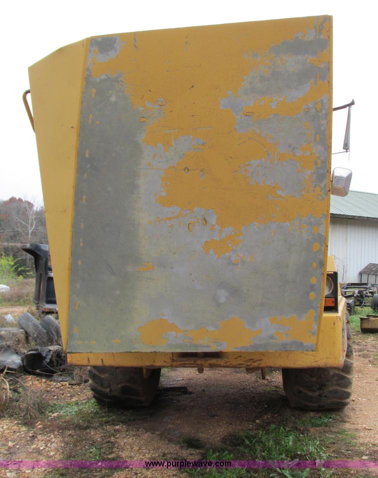 image for item G9396 Caterpillar D250D haul truck