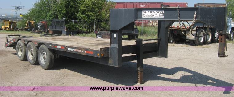 image for item H6415 1981 JFW triple axle gooseneck trailer