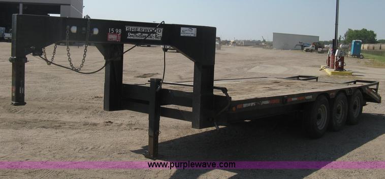 image for item H6415 1981 JFW triple axle gooseneck trailer
