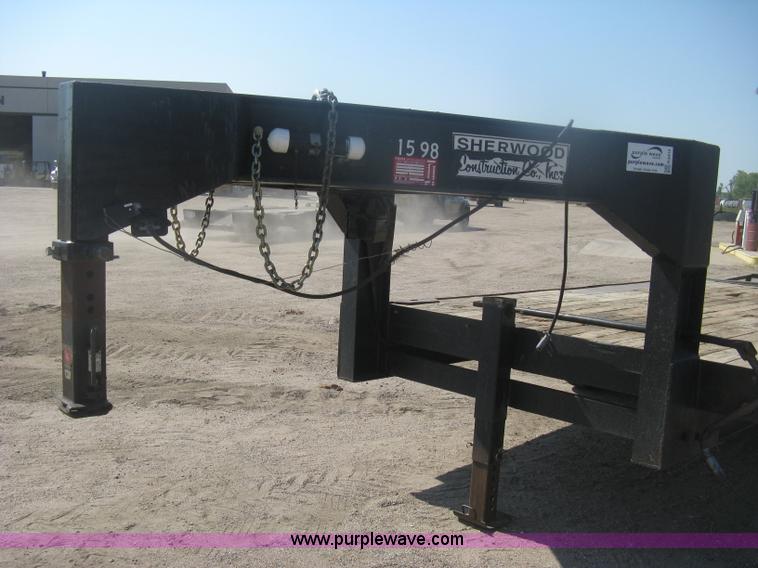 image for item H6415 1981 JFW triple axle gooseneck trailer