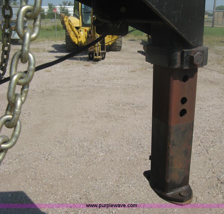 image for item H6415 1981 JFW triple axle gooseneck trailer