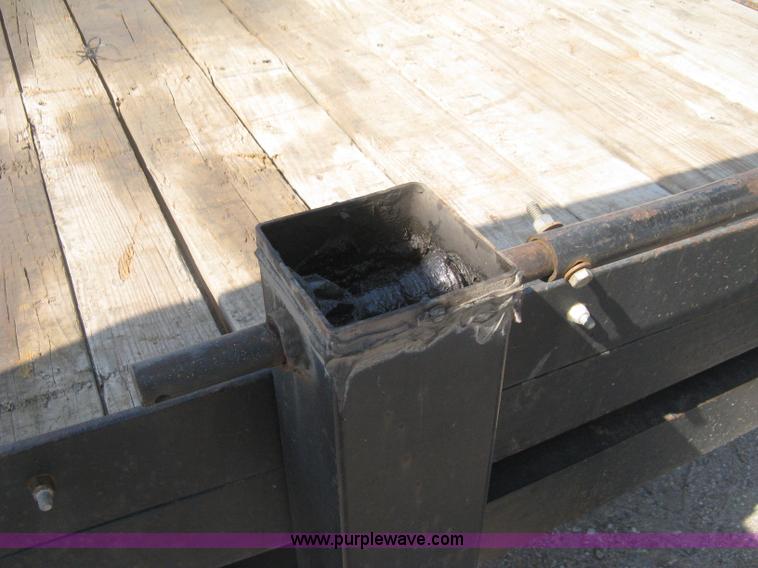 image for item H6415 1981 JFW triple axle gooseneck trailer