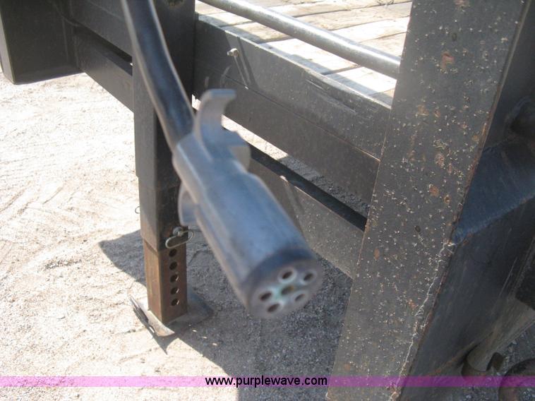 image for item H6415 1981 JFW triple axle gooseneck trailer