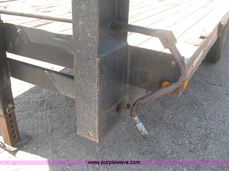 image for item H6415 1981 JFW triple axle gooseneck trailer