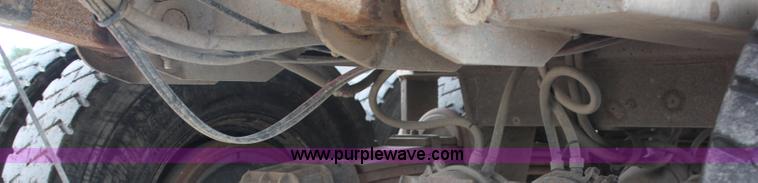 image for item H6737 1997 Hilbilt end dump trailer