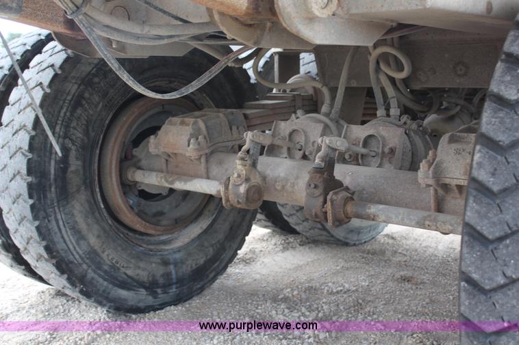 image for item H6737 1997 Hilbilt end dump trailer