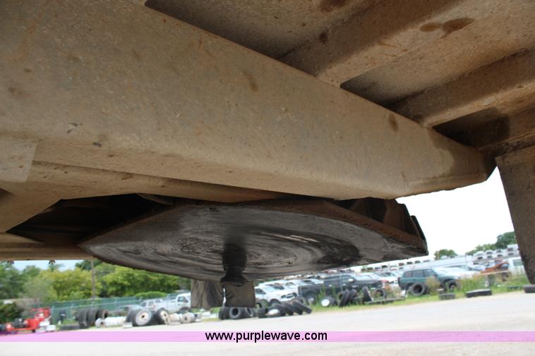 image for item H6737 1997 Hilbilt end dump trailer