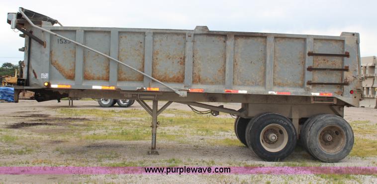image for item H6738 1998 Hilbilt end dump trailer