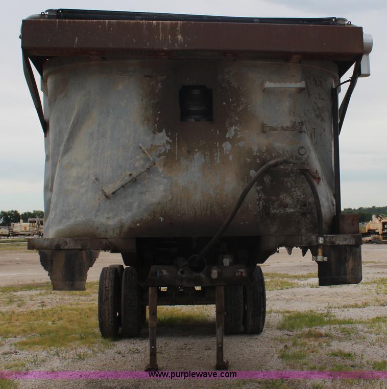 image for item H6738 1998 Hilbilt end dump trailer