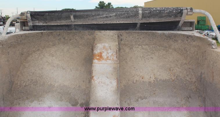 image for item H6738 1998 Hilbilt end dump trailer