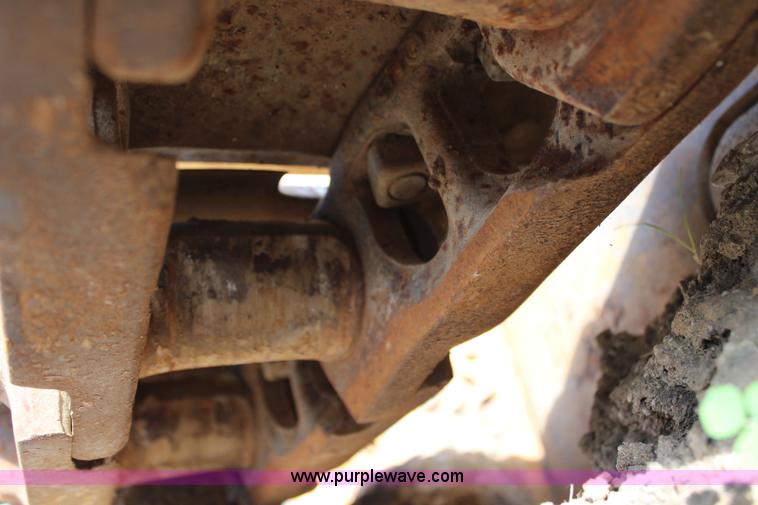 image for item H6797 1984 John Deere 755A track loader