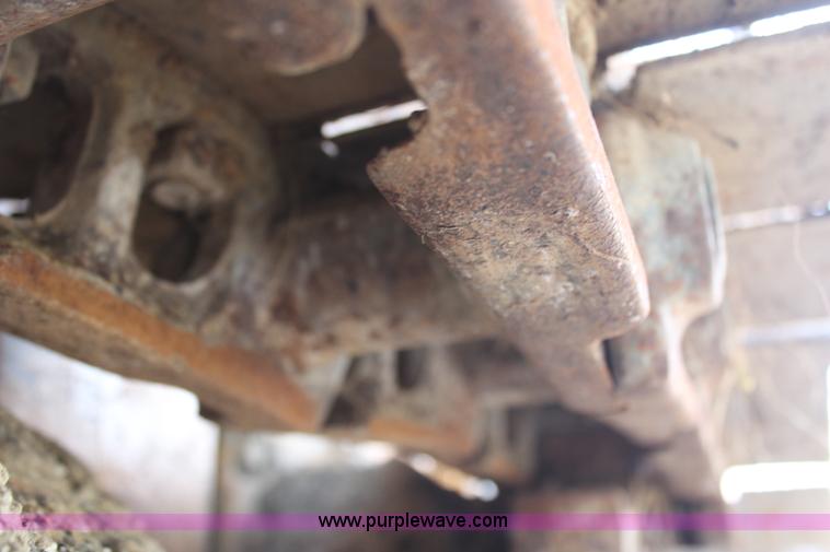 image for item H6797 1984 John Deere 755A track loader