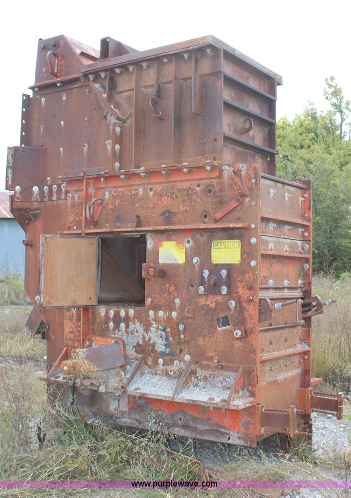 image for item H6823 1984 Universal rock crusher