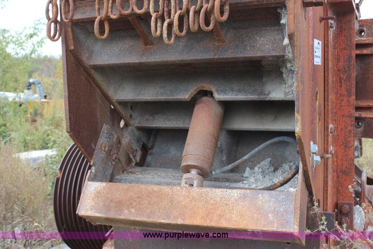 image for item H6823 1984 Universal rock crusher